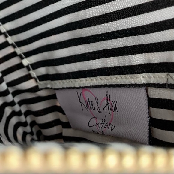 KATE & ALEX CUFFARO Envelope Crossbody - Picture 8 of 8
